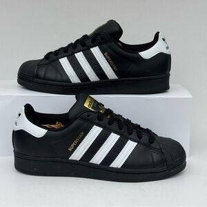 Adidas Superstar Sneakers Men's 7 (Women's 9)